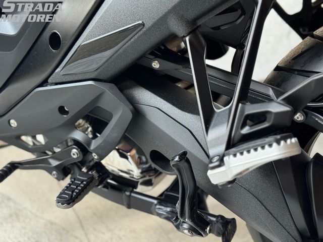 bmw - r-1300-gs-triple-black