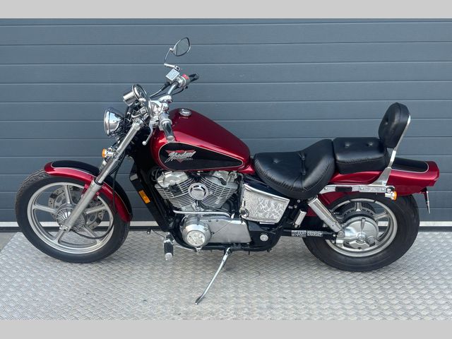 honda - vt-1100-c-shadow