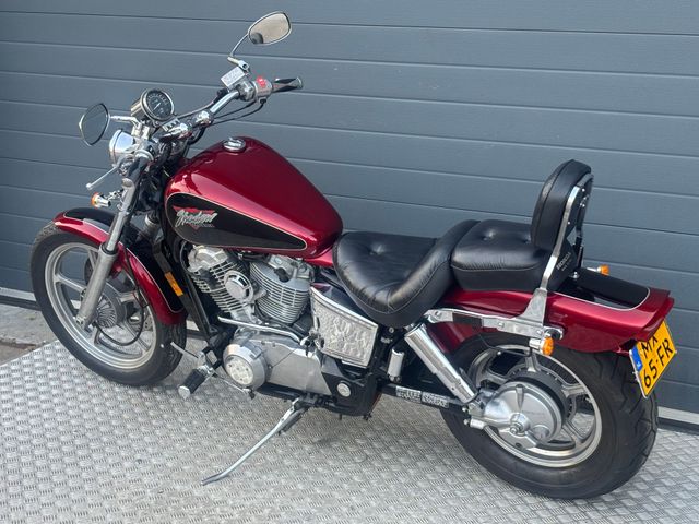 honda - vt-1100-c-shadow