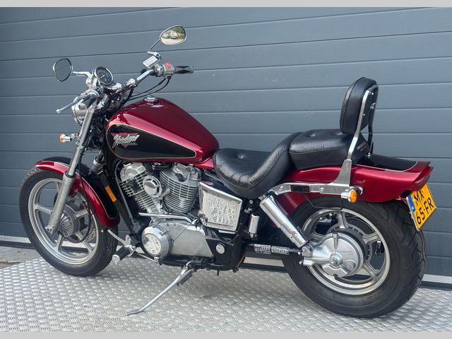 honda - vt-1100-c-shadow