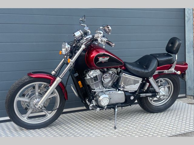 honda - vt-1100-c-shadow