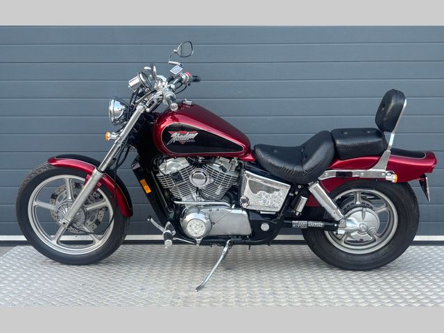 honda - vt-1100-c-shadow