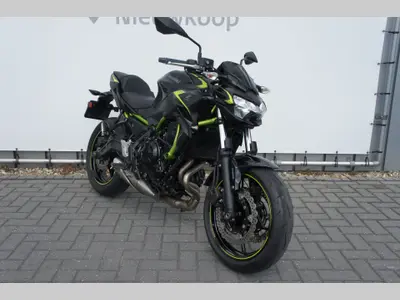 KAWASAKI Z650 – foto 2