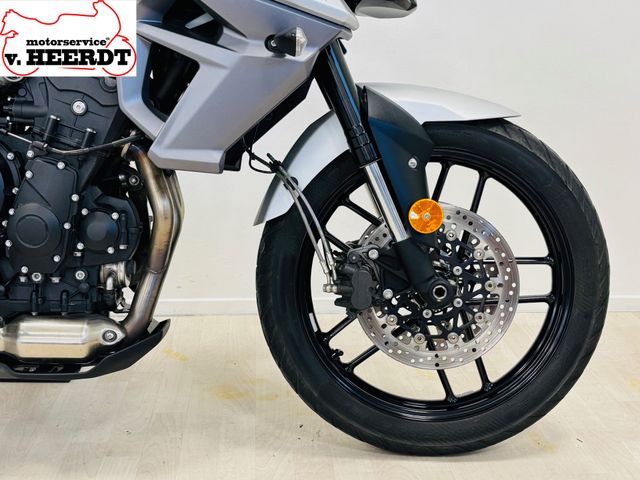 triumph - tiger-800-xrx