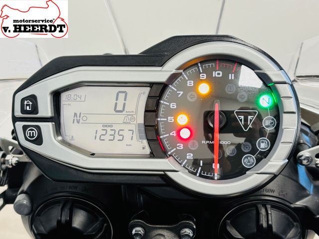 triumph - tiger-800-xrx