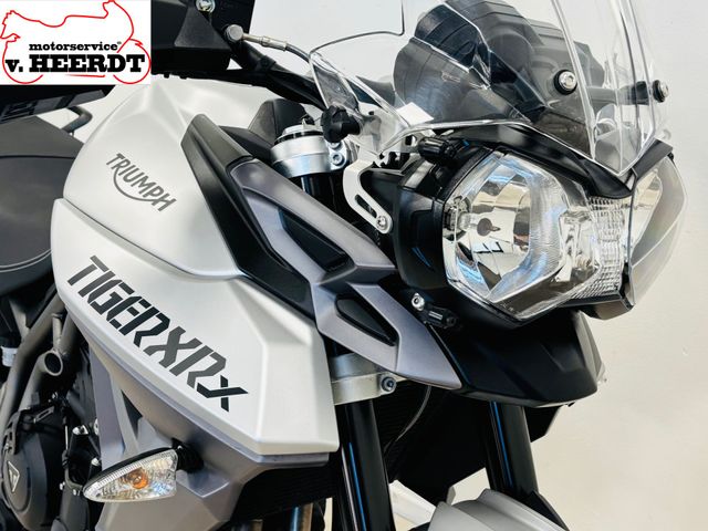 triumph - tiger-800-xrx