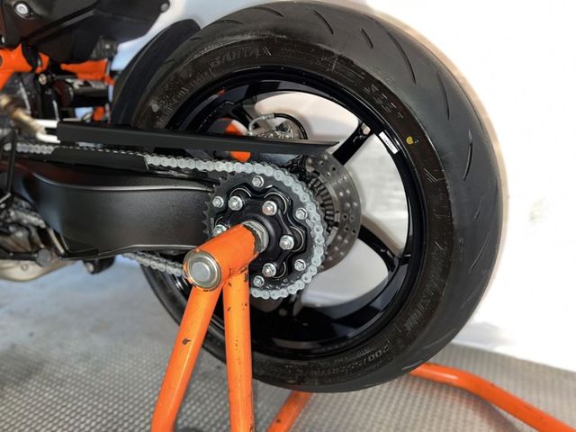 ktm - 1290-super-duke-r