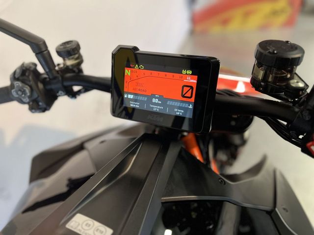 ktm - 1290-super-duke-r