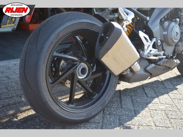 triumph - speed-triple-1200-rs