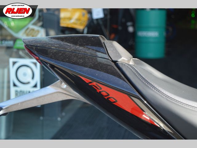triumph - speed-triple-1200-rs