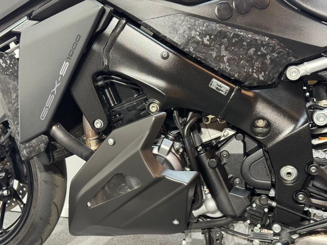 suzuki - gsx-s-1000-abs