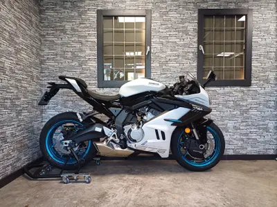 CFMOTO 675 SR-R – foto 2