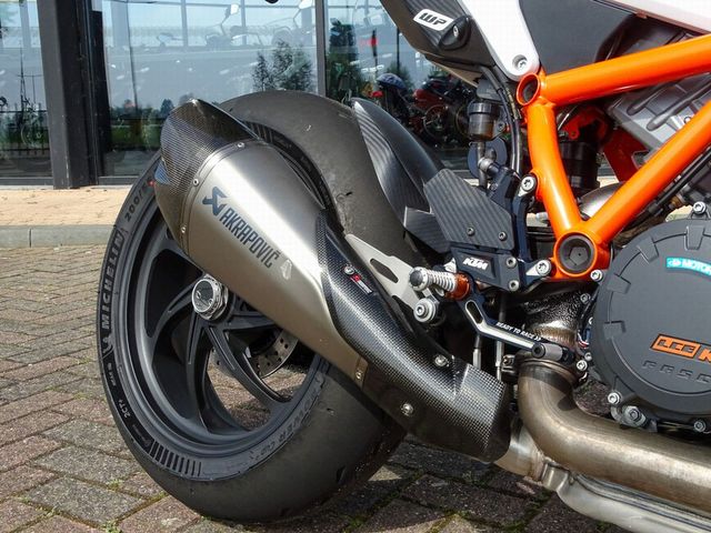 ktm - 1290-super-duke-rr