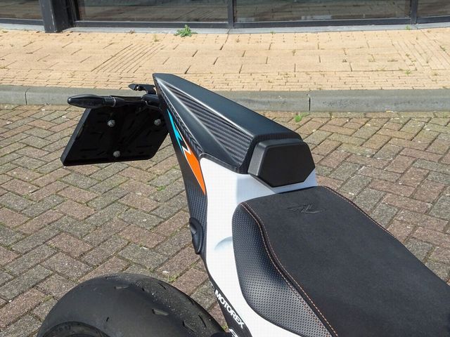 ktm - 1290-super-duke-rr
