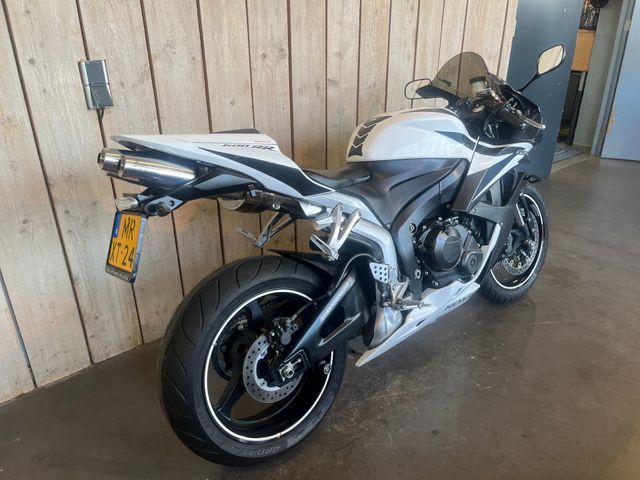 honda - cbr-600-rr