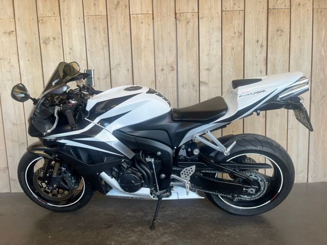 honda - cbr-600-rr
