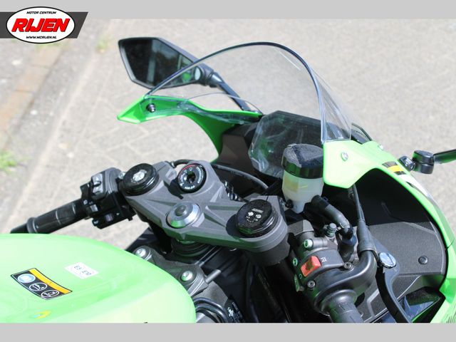kawasaki - ninja-zx-6r
