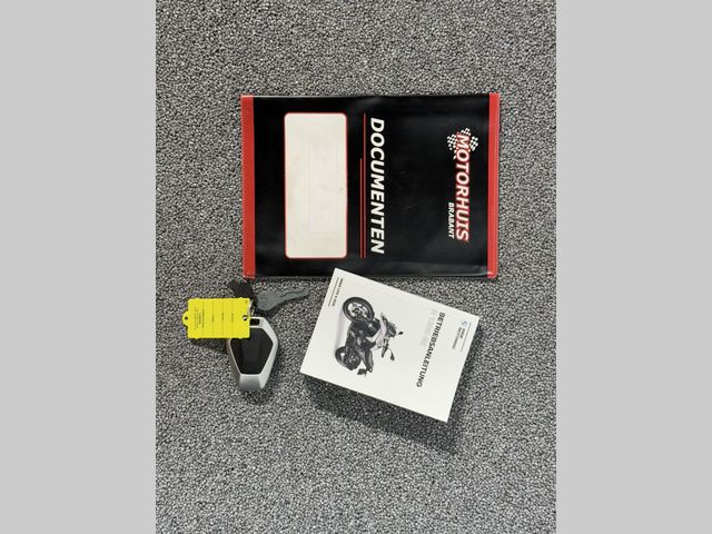 bmw - r-1300-gs-triple-black