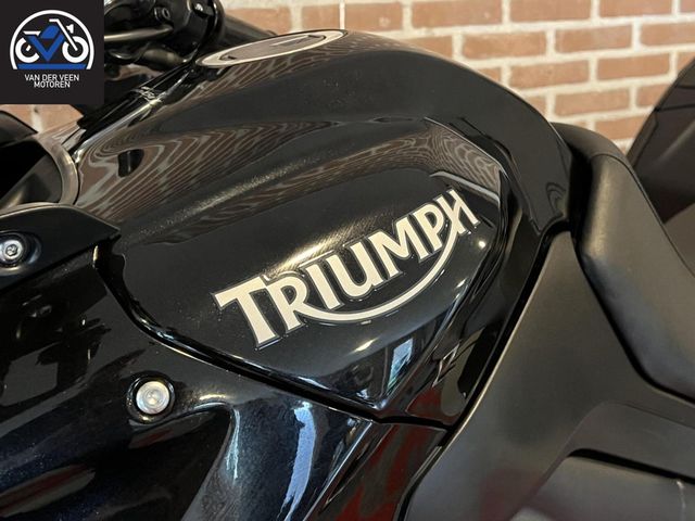 triumph - tiger-1050