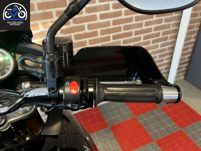 triumph - tiger-1050