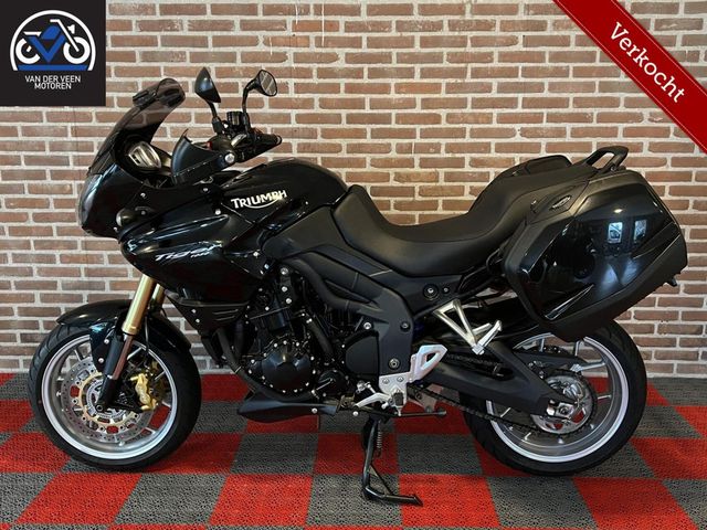 triumph - tiger-1050