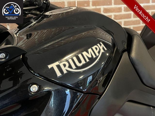 triumph - tiger-1050
