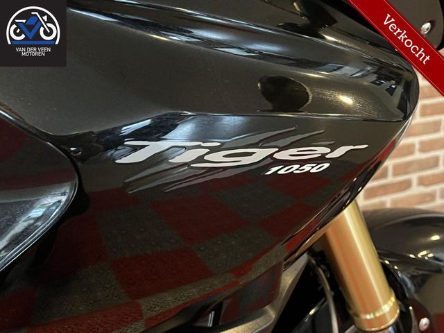 triumph - tiger-1050
