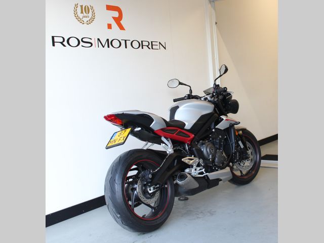 triumph - street-triple-r-low-ride-height