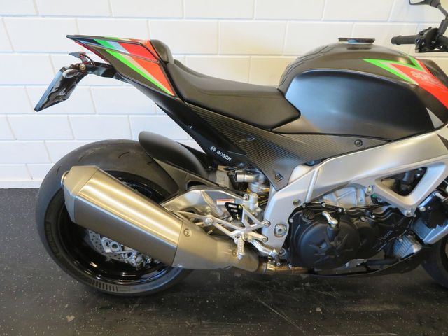 aprilia - tuono-v4-1100-factory