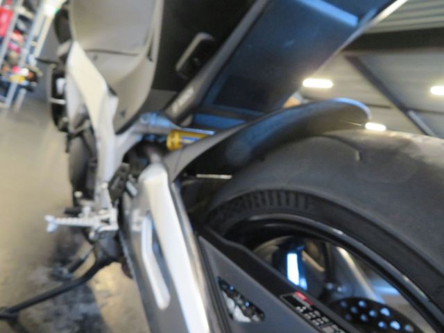 aprilia - tuono-v4-1100-factory