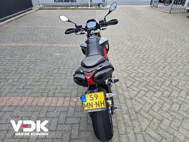 aprilia - dorsoduro-900
