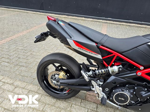 aprilia - dorsoduro-900