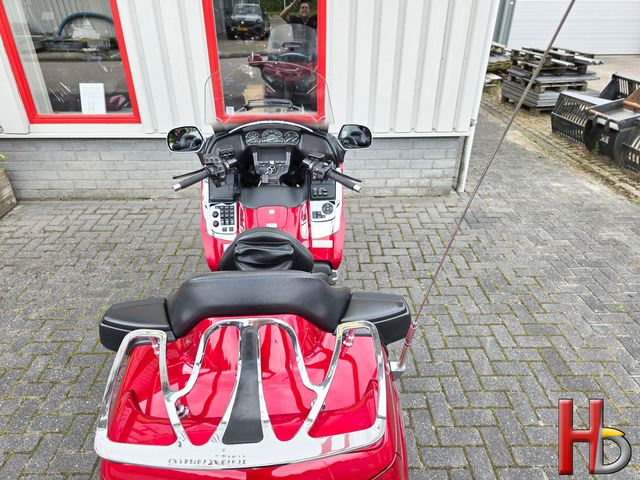 honda - gl-1800-goldwing-abs