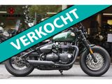 TRIUMPH BONNEVILLE BOBBER BLACK