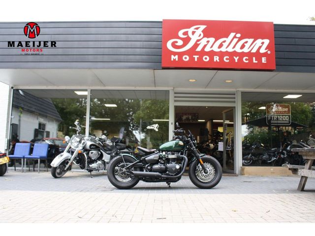 triumph - bonneville-bobber-black