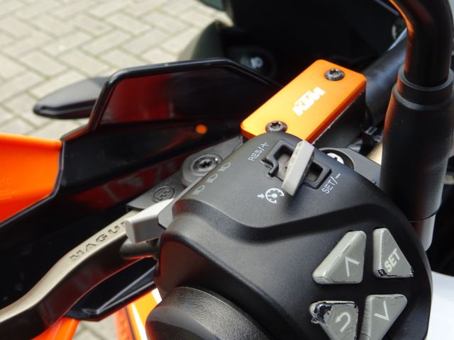 ktm - 1290-super-adventure-s
