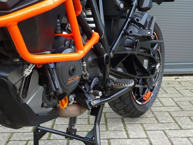 ktm - 1290-super-adventure-s