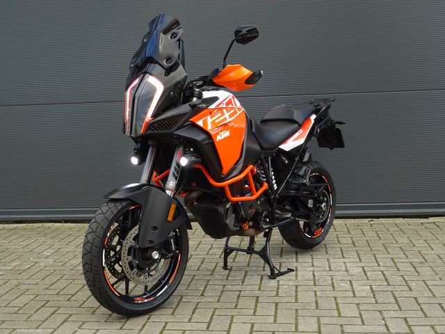 ktm - 1290-super-adventure-s