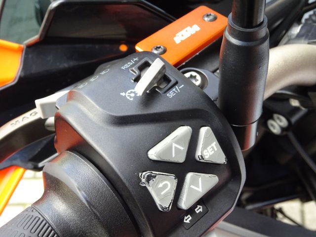 ktm - 1290-super-adventure-s