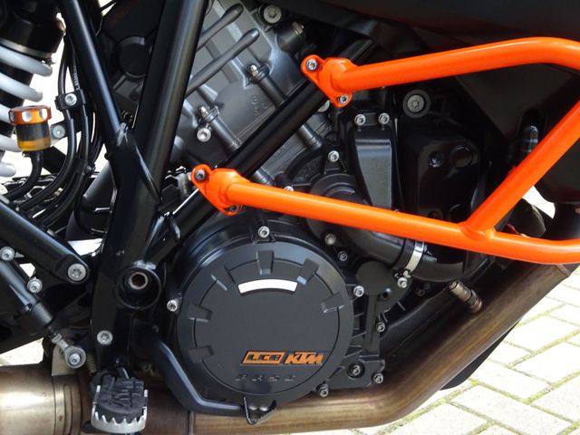 ktm - 1290-super-adventure-s