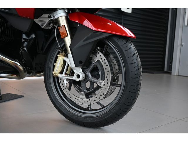 bmw - r-1200-rt