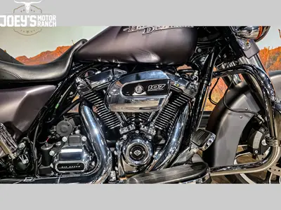 HARLEY-DAVIDSON STREET GLIDE SPECIAL FLHXS – foto 2