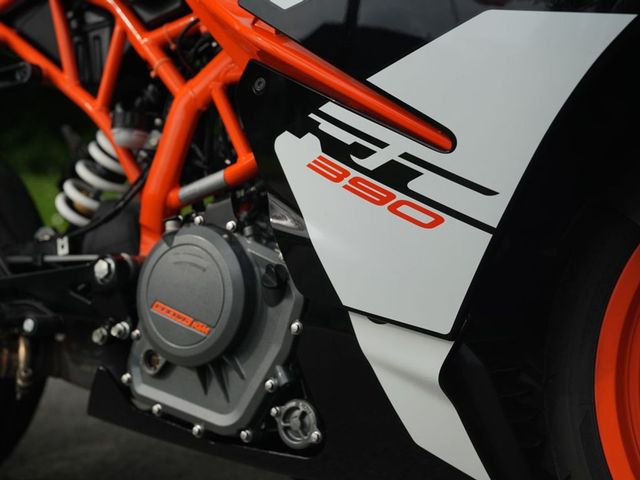 ktm - rc-390