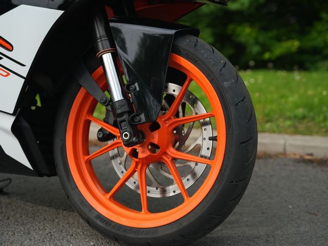 ktm - rc-390