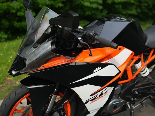ktm - rc-390