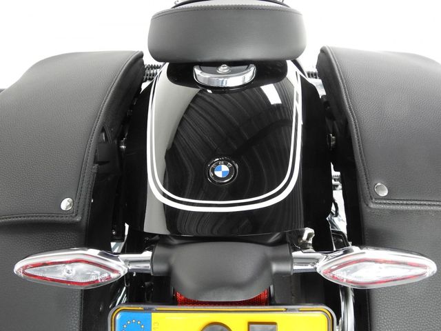 bmw - r-18-classic