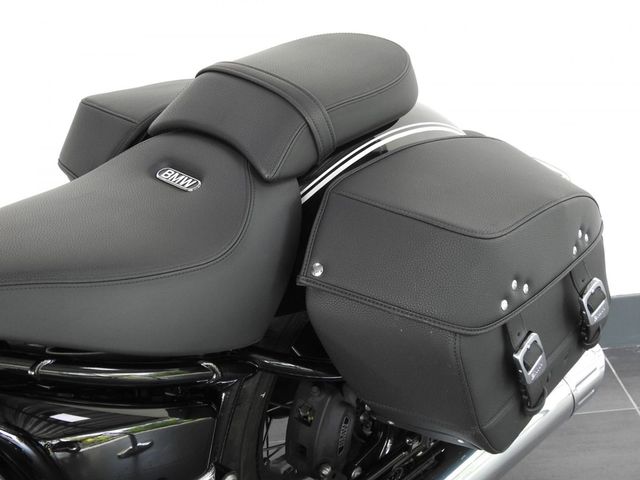 bmw - r-18-classic