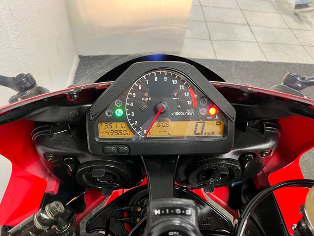 honda - cbr-1000-rr-fireblade