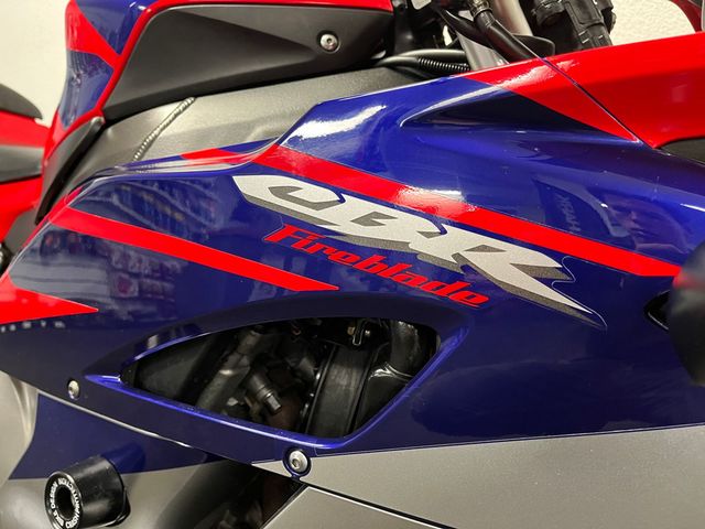 honda - cbr-1000-rr-fireblade