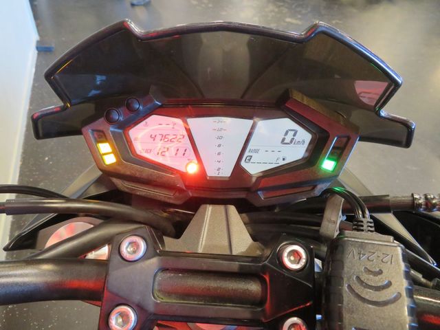 kawasaki - z-800-abs